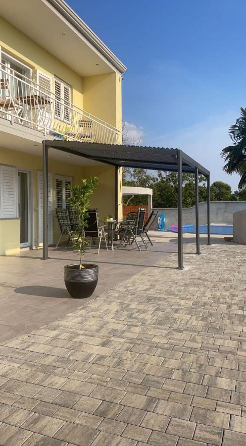 Villa Elke Maria With Overflow Pool And Hydromassage Novigrad (Istria) Exterior foto